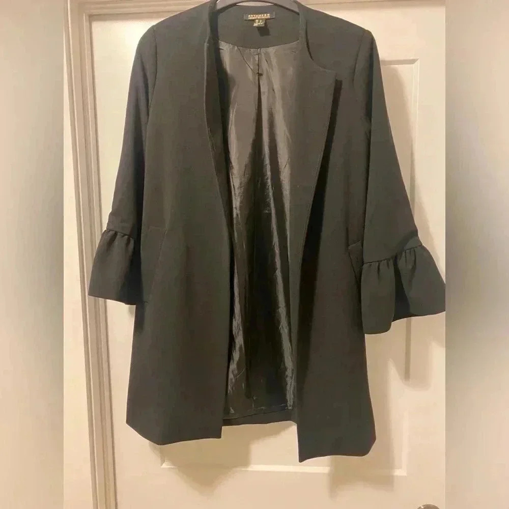 Women’s Size Small Coat - Picture 5 of 8